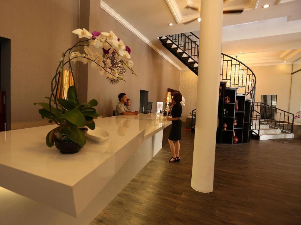 艺术酒店 金边 外观 照片